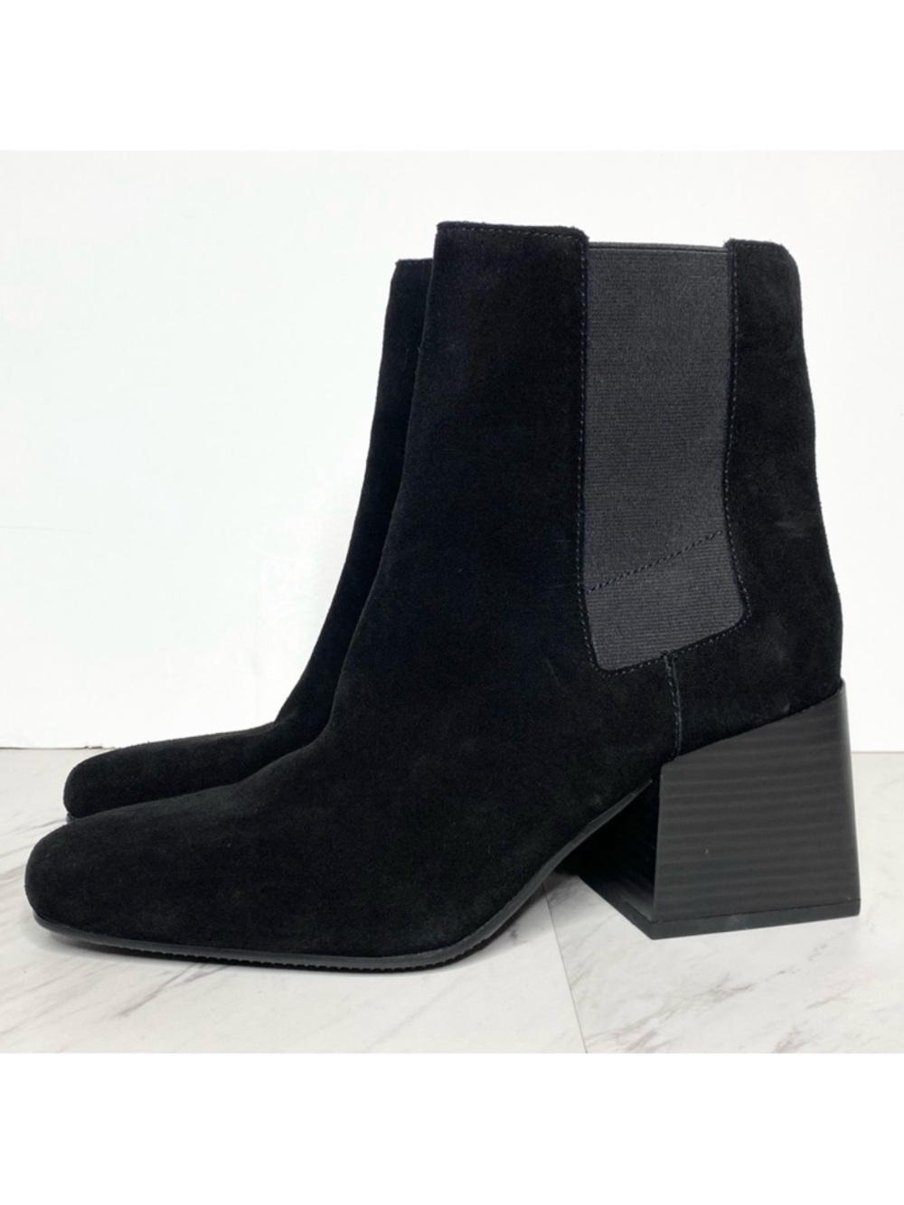 New! Blondo Scarlette Black Suede Chelsea Bootie 9M